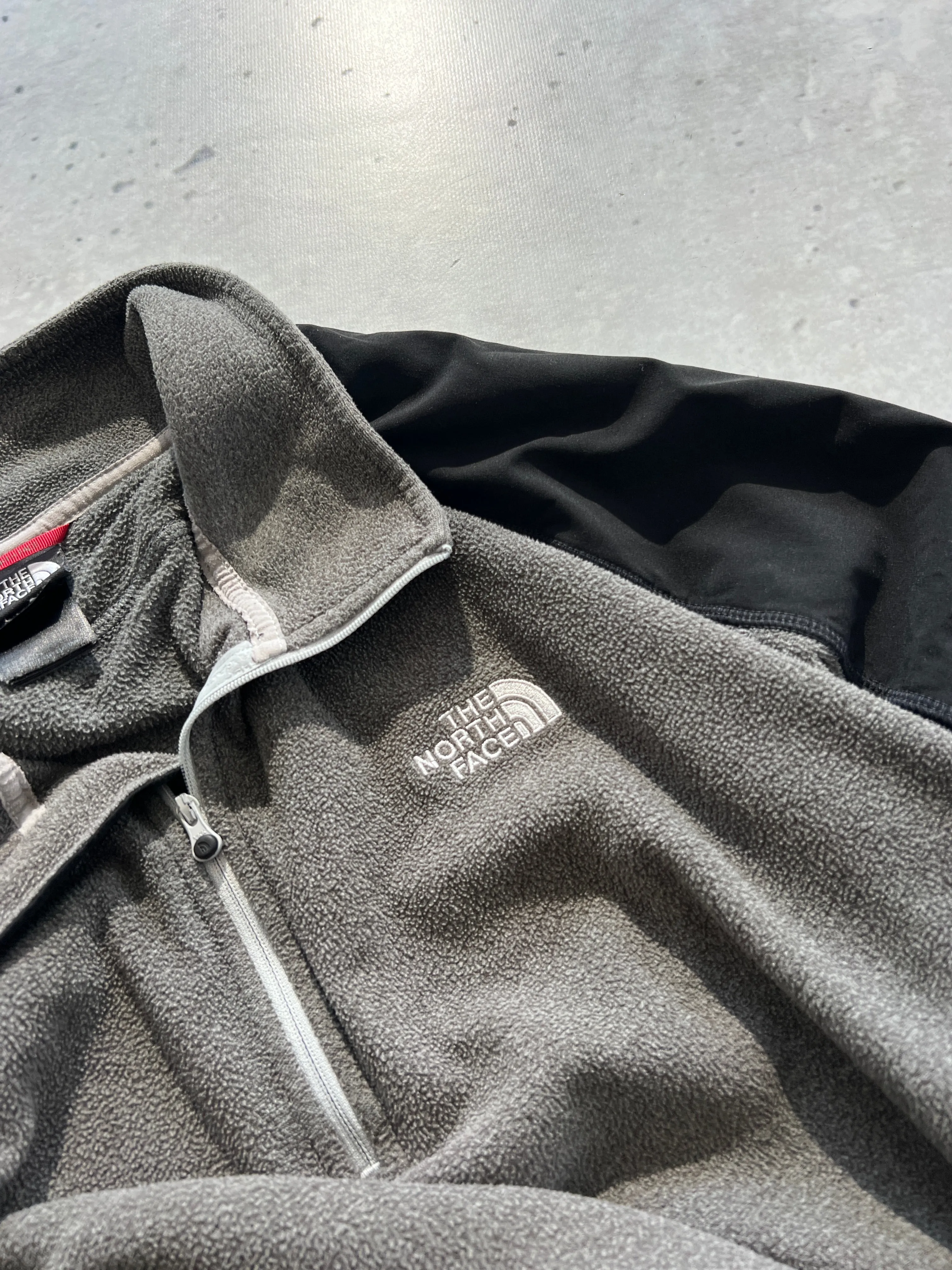 The North Face 1/4 Zip Pullover Fleece (XXL)