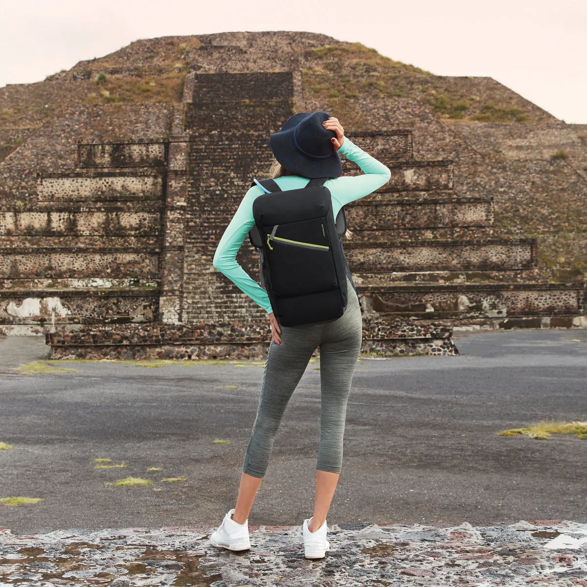 Travelon  Anti-Theft Greenlander 21L Backpack