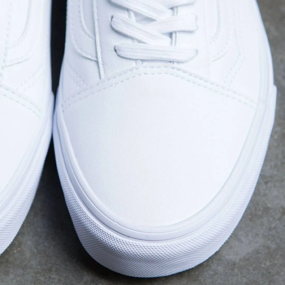 Vans Men Old Skool (white / classic tumble)