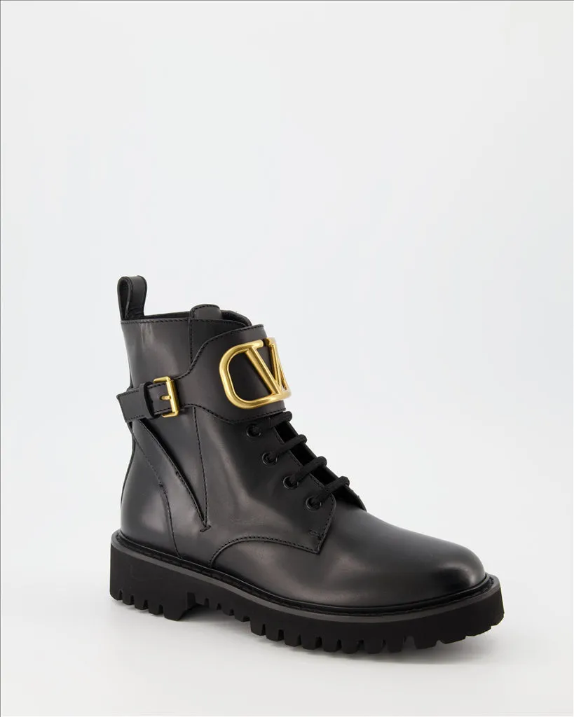VLogo Ankle Boots