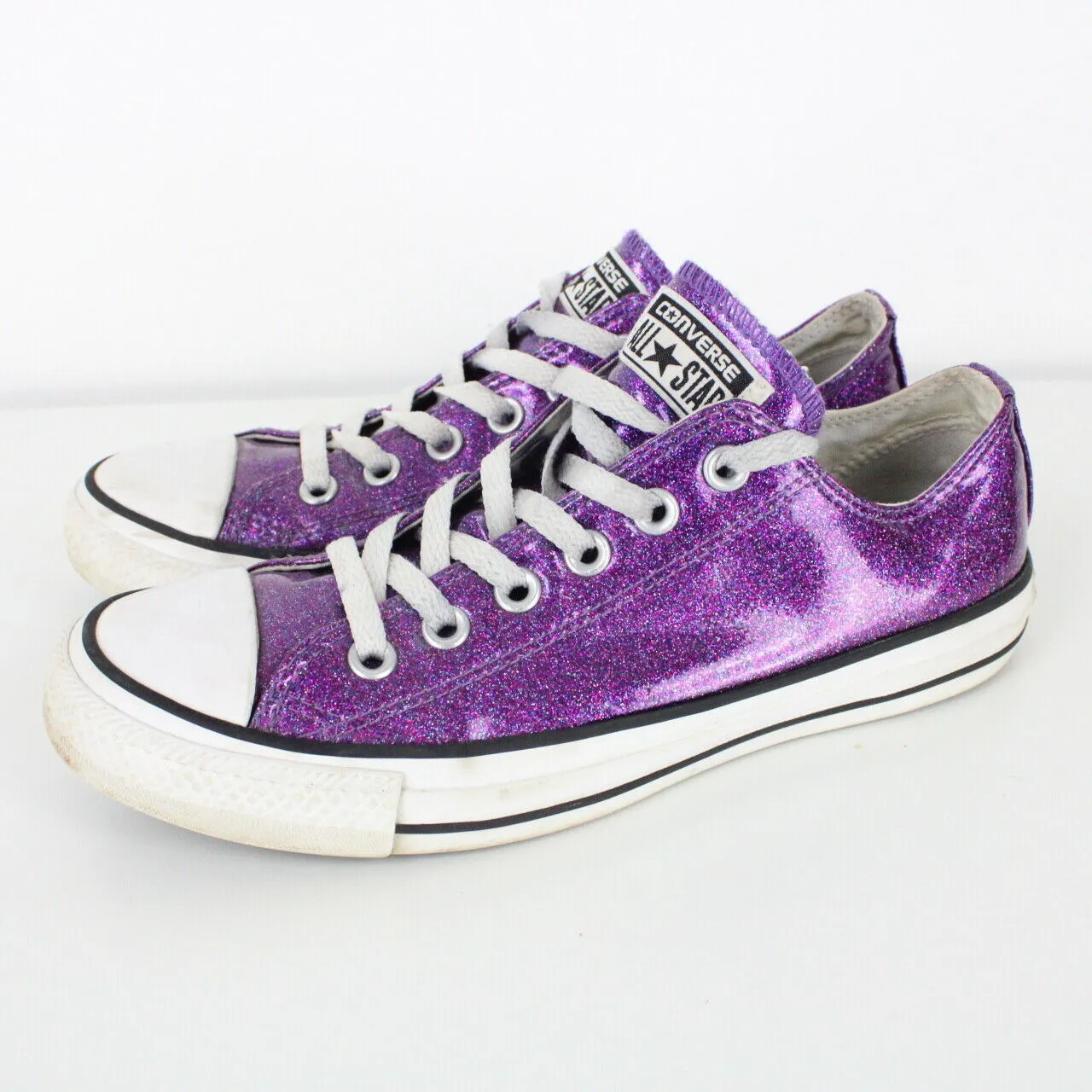 Womens CONVERSE Chuck Taylor Trainers Purple | UK 6