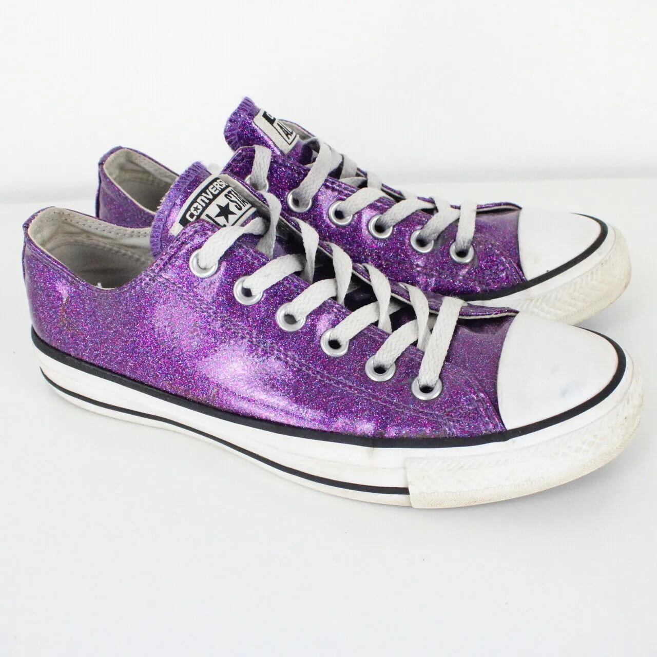 Womens CONVERSE Chuck Taylor Trainers Purple | UK 6