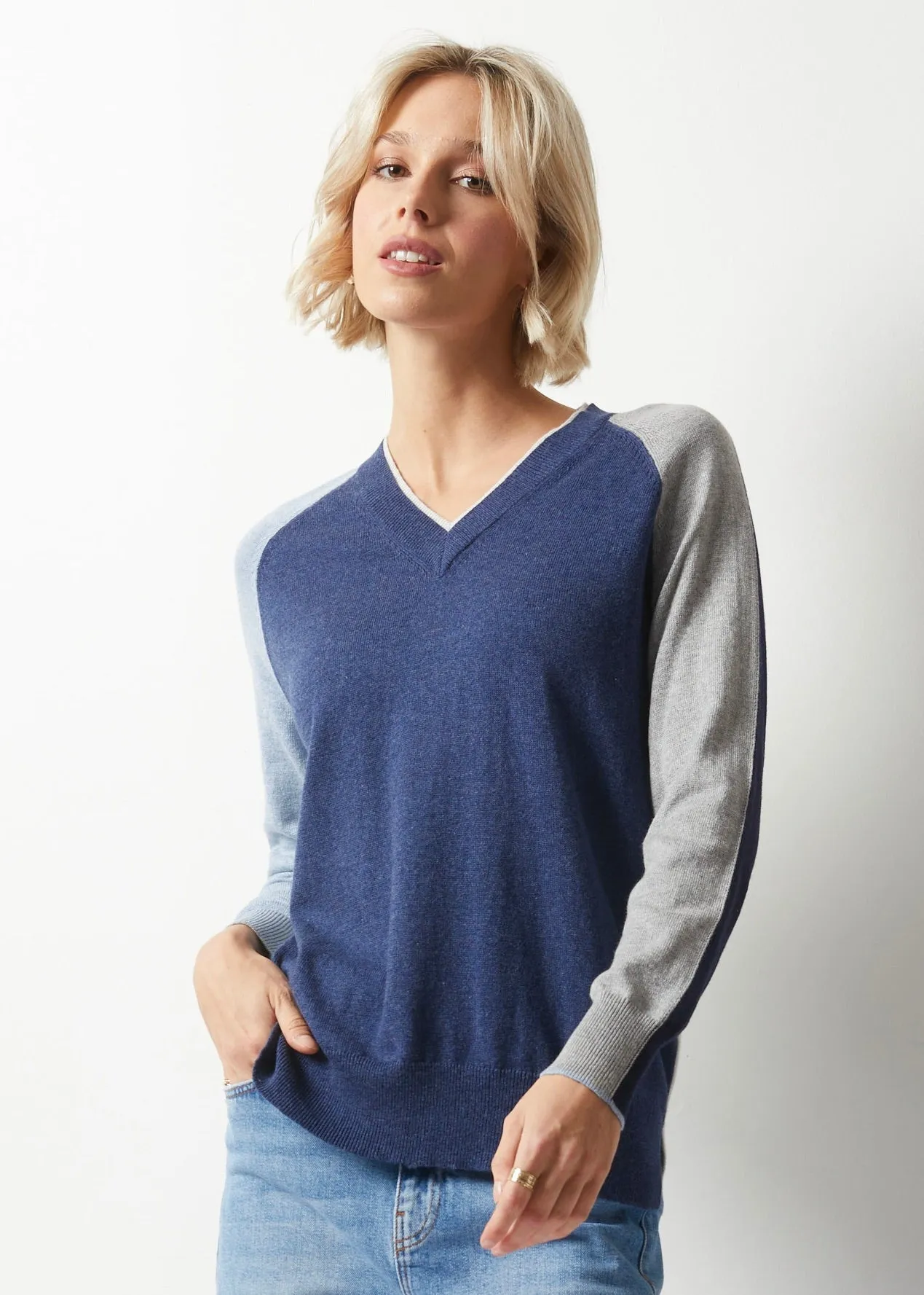 Zaket & Plover College V Neck Sweater - Denim 6342